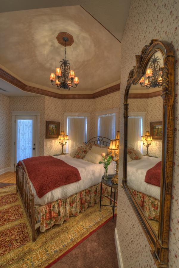 The Victoria Bed & Breakfast Bentonville Exteriér fotografie