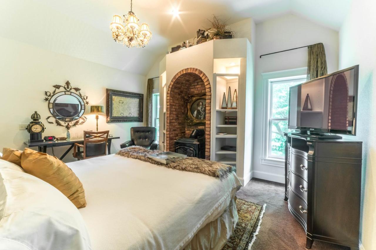 The Victoria Bed & Breakfast Bentonville Exteriér fotografie